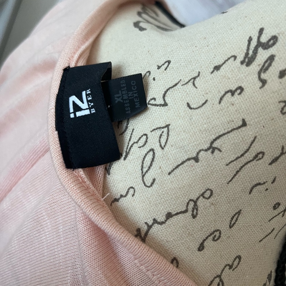 IZ Byer Blush pink blouse - Picture 6 of 6